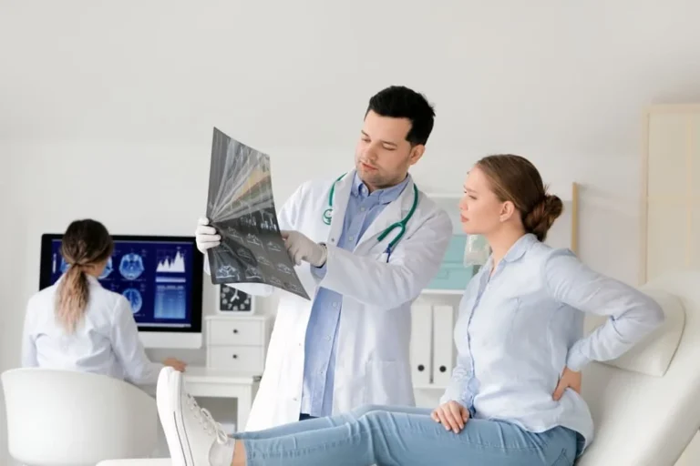 Neurologists Help Manage Chronic Pain Conditions