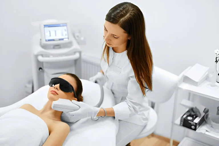 Latest Techniques in Aesthetic Center Treatments